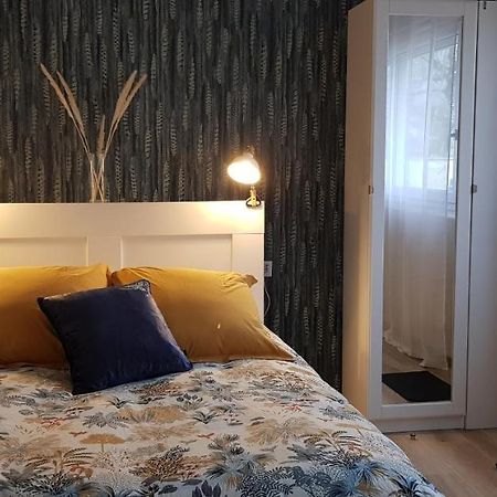 Agreable Petite Maison Proche Joigny Chamvres Kültér fotó