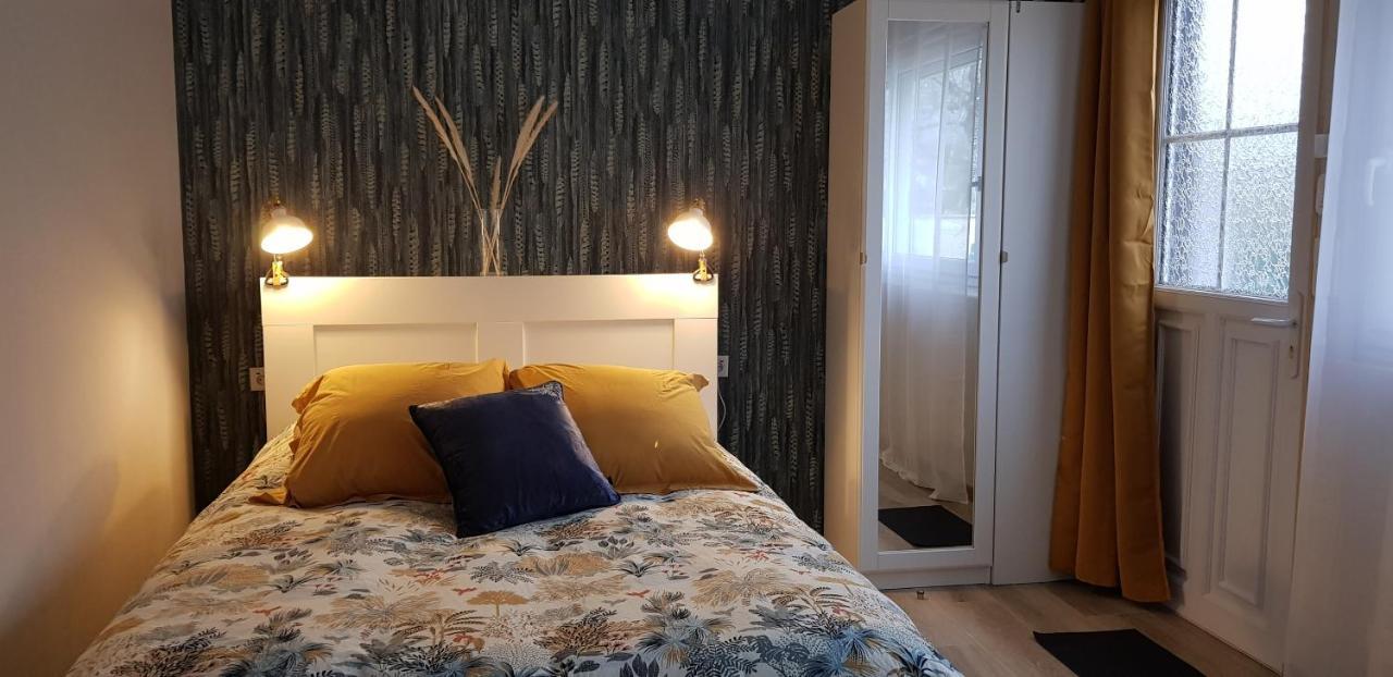 Agreable Petite Maison Proche Joigny Chamvres Kültér fotó